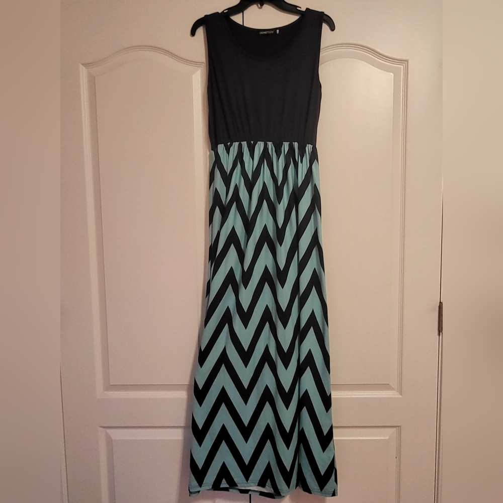 Chevron Patterned Maxi Dress